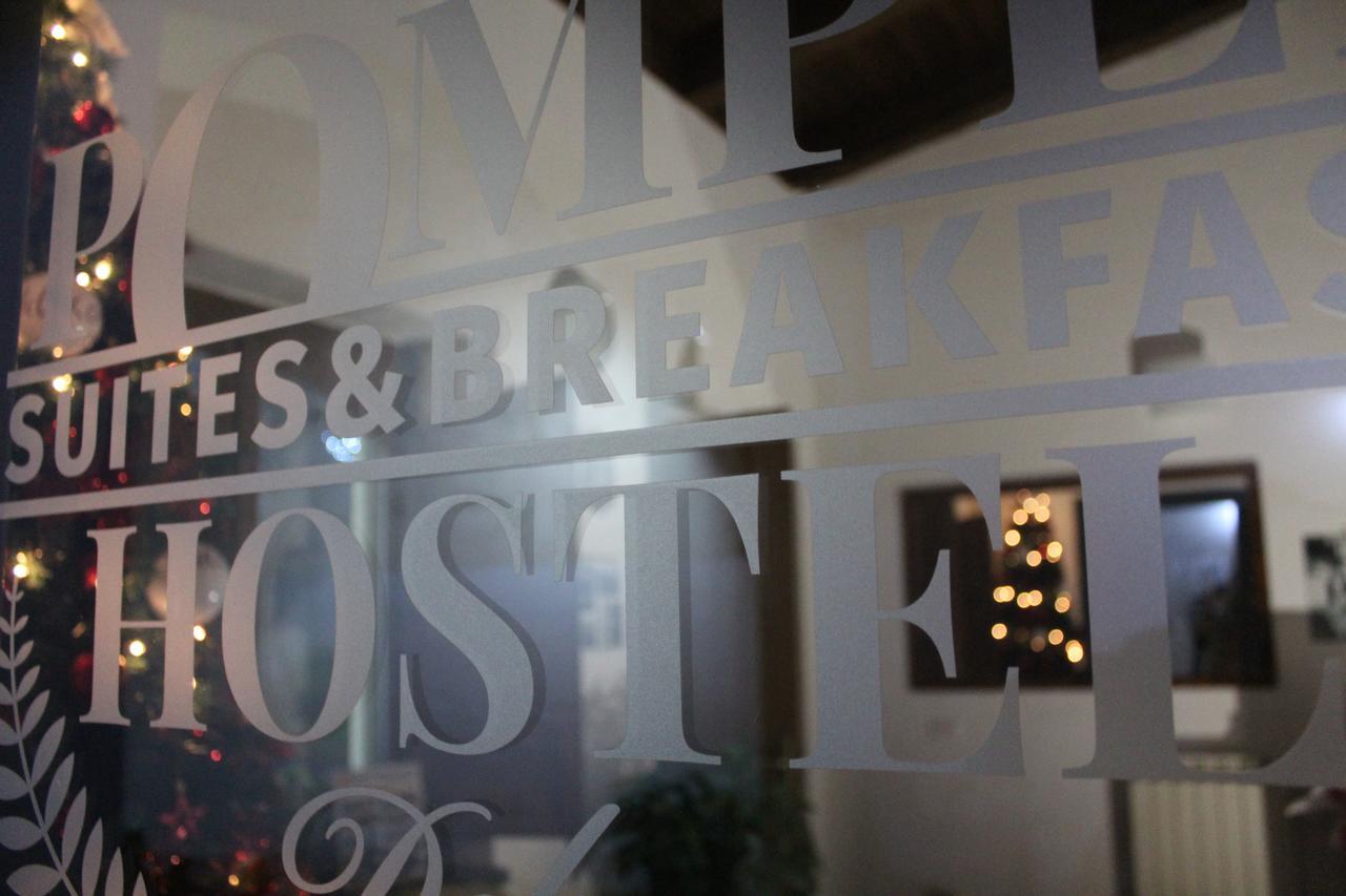 Hostel Deluxe *